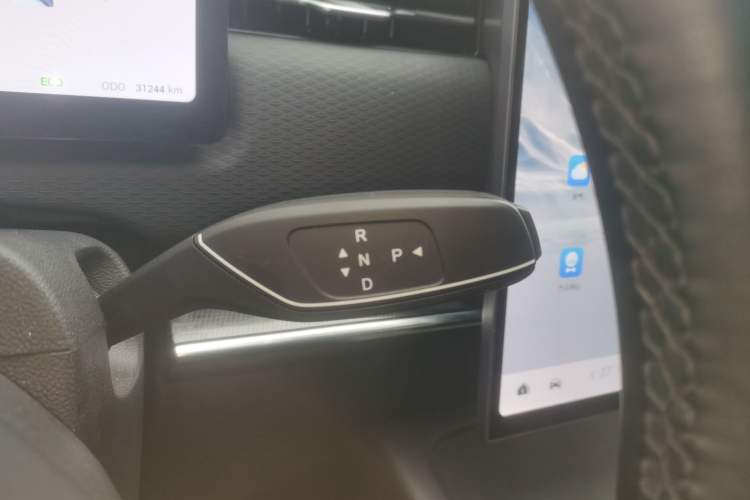 Used Chery Explore 06 C-DM 2024 Comfort Model Gear Lever