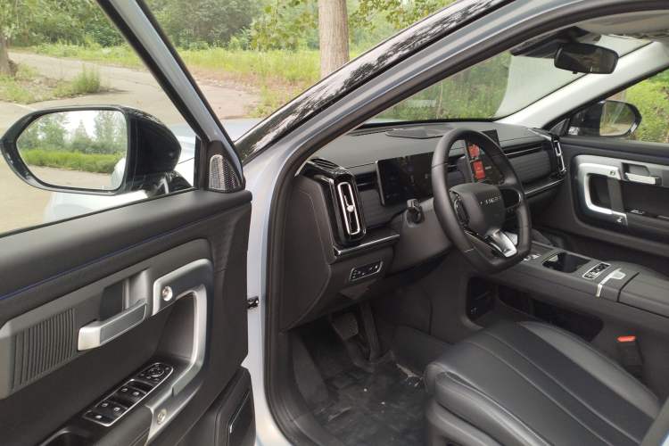 Used Chery Explore 06 C-DM 2024 Luxury Model Interior 3