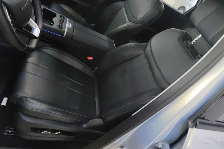 Used Chery Explore 06 C-DM 2024 Luxury Model Interior 5