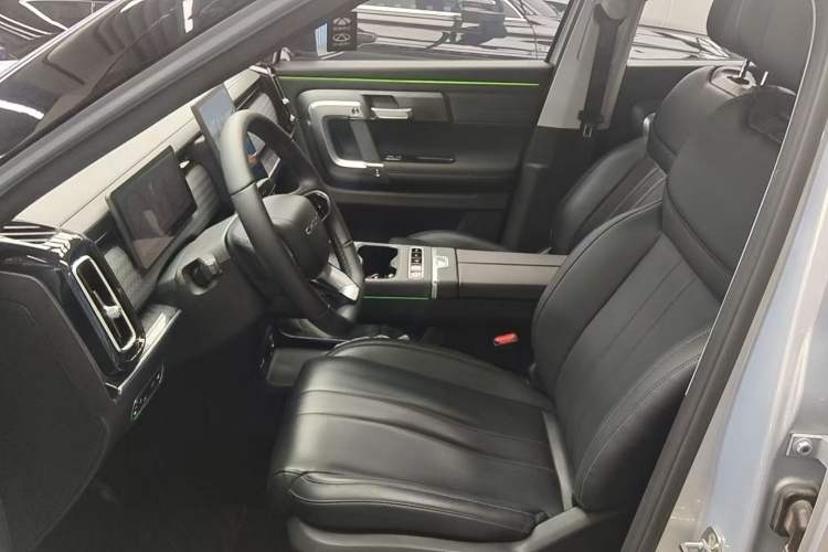 Used Chery Explore 06 C-DM 2024 Luxury Model Left Front Seat