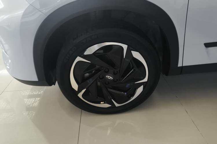 Used Chery Explore 06 C-DM 2024 Luxury Model Left Front Wheel Hub