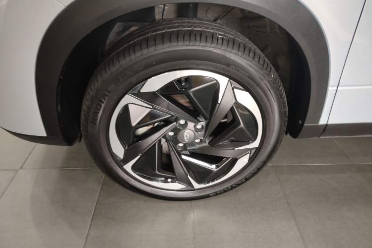 Used Chery Explore 06 C-DM 2024 Luxury Model Left Front Wheel Hub