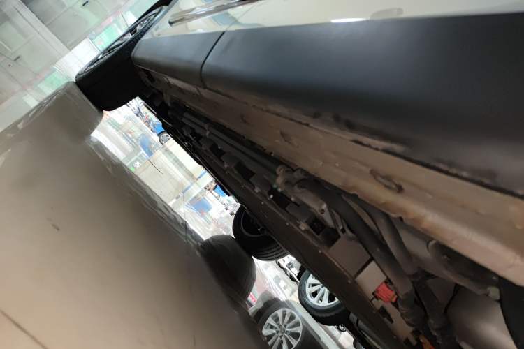 Used Chery Explore 06 C-DM 2024 Luxury Model Left Side Sill