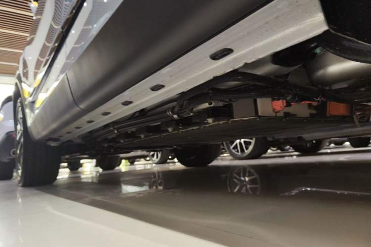 Used Chery Explore 06 C-DM 2024 Luxury Model Left Side Sill