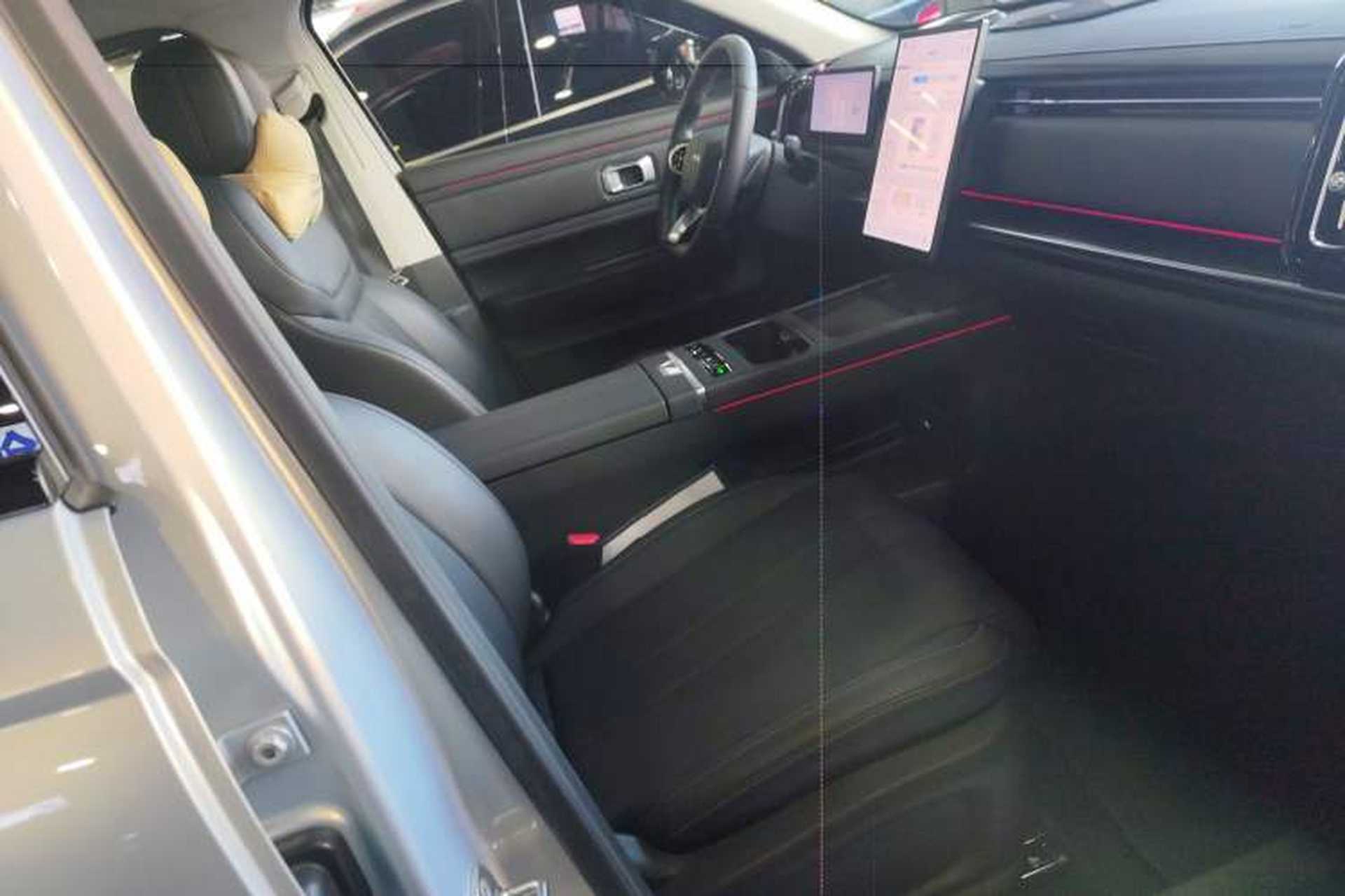 Used Chery Explore 06 C-DM 2024 Luxury Model Right Front Seat