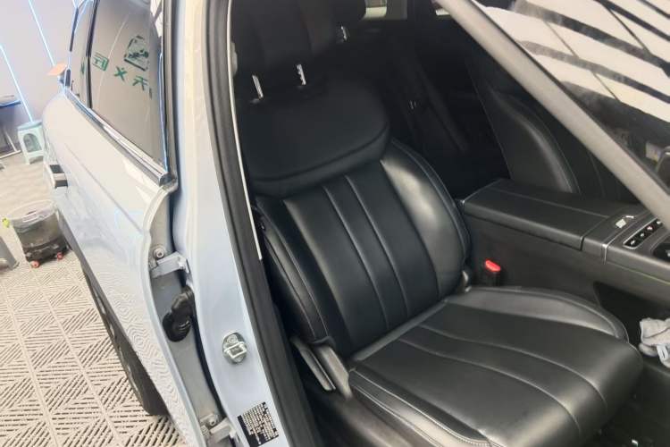 Used Chery Explore 06 C-DM 2024 Luxury Model Right Front Seat
