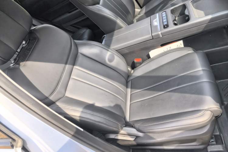Used Chery Explore 06 C-DM 2024 Luxury Model Right Front Seat