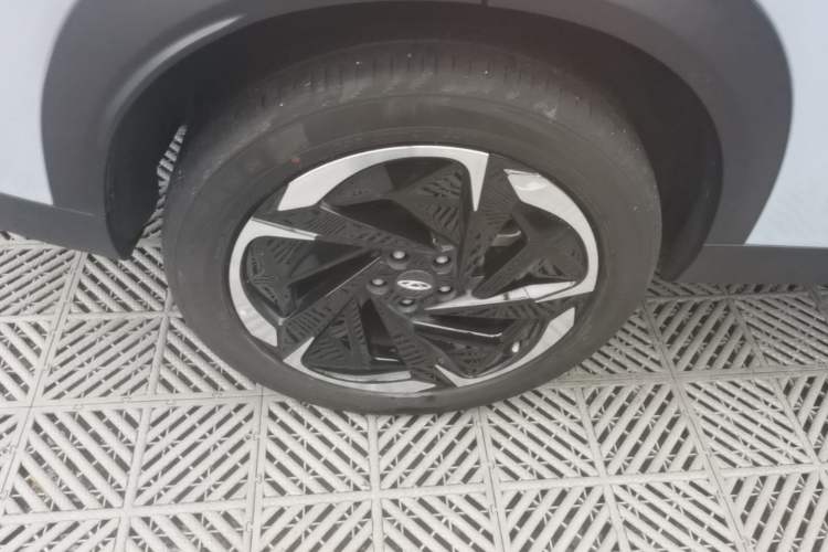 Used Chery Explore 06 C-DM 2024 Luxury Model Right Rear Wheel Hub