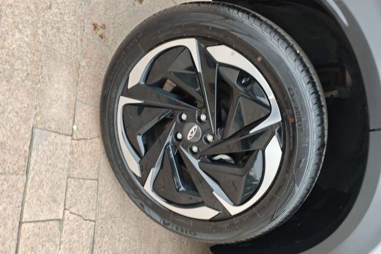 Used Chery Explore 06 C-DM 2024 Luxury Model Right Rear Wheel Hub