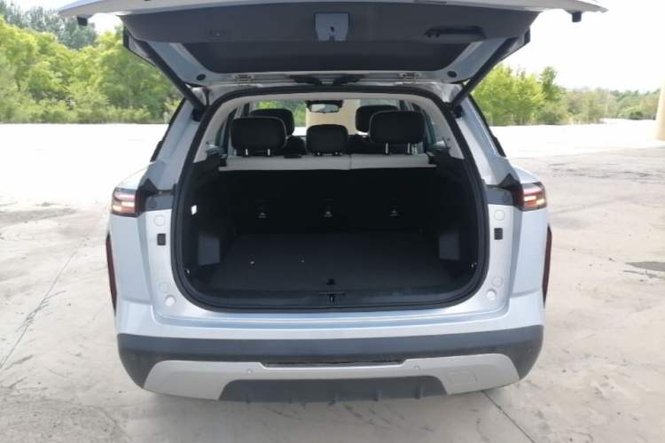 Used Chery Explore 06 C-DM 2024 Luxury Model Trunk