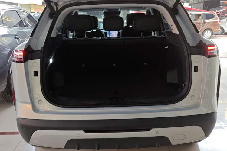 Used Chery Explore 06 C-DM 2024 Luxury Model Trunk