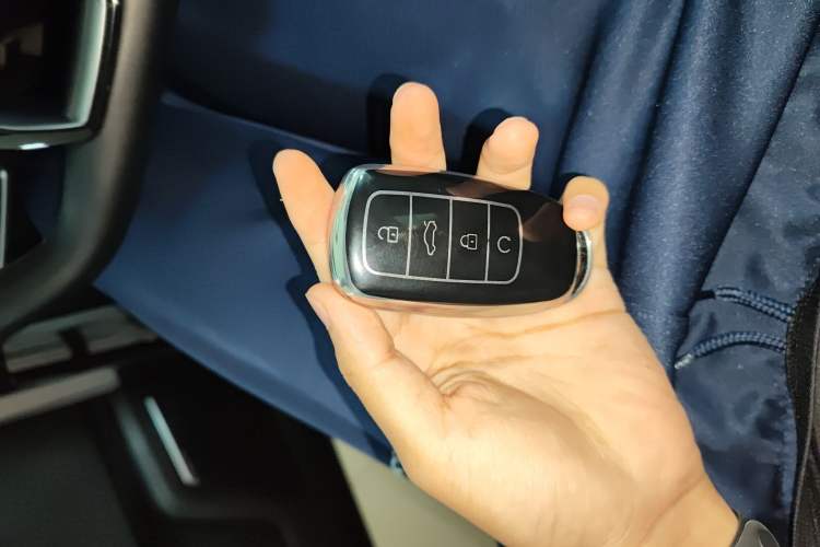Used Chery Explore 06 C-DM 2024 Luxury Model Vehicle Key