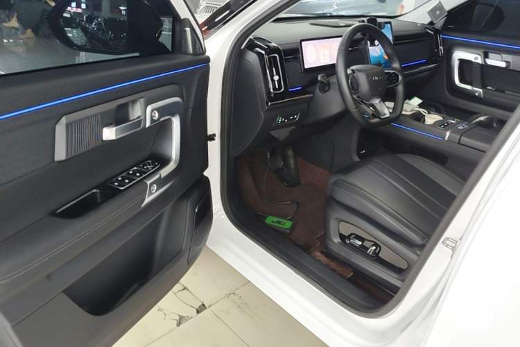 Used Chery Explore 06 C-DM 2024 Luxury Model Driver Seat