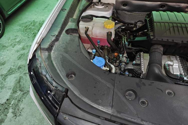 Used Chery Explore 06 C-DM 2024 Luxury Model Engine Bay Right