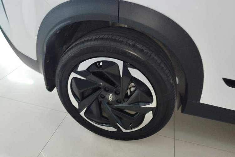Used Chery Explore 06 C-DM 2024 Luxury Model Exterior 5