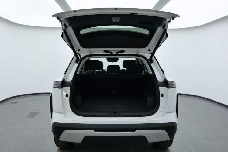 Used Chery Explore 06 C-DM 2024 Luxury Model Interior 5