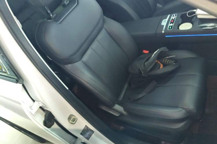 Used Chery Explore 06 C-DM 2024 Luxury Model Right Front Seat