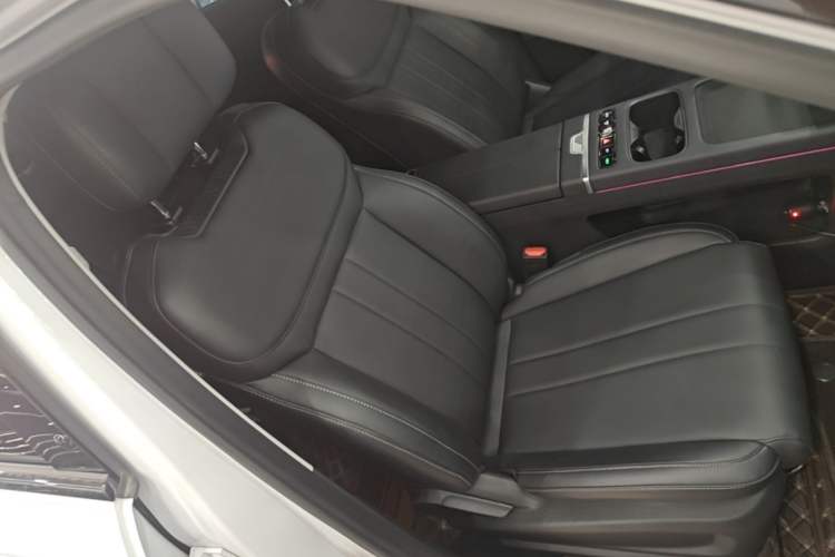 Used Chery Explore 06 C-DM 2024 Luxury Model Right Front Seat
