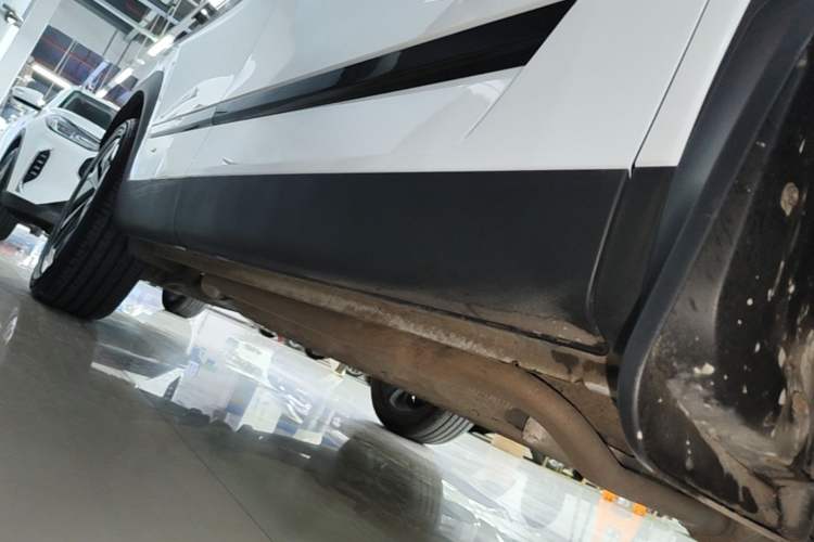 Used Chery Explore 06 C-DM 2024 Luxury Model Right Side Sill