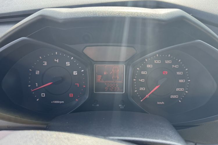 Used Chery Fengyun 2 2013 Hatchback 1.5L Manual Ruiyi Edition Odometer Close Up
