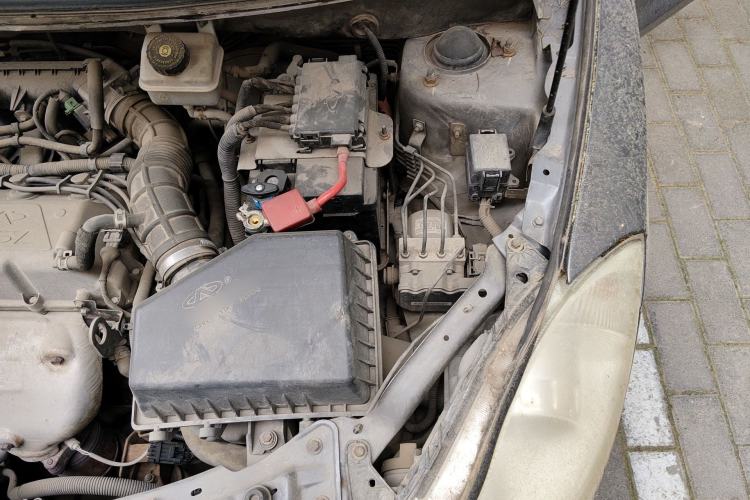 Used Chery Fengyun 2 2010 Hatchback 1.5L Ambition Model Engine Bay Left