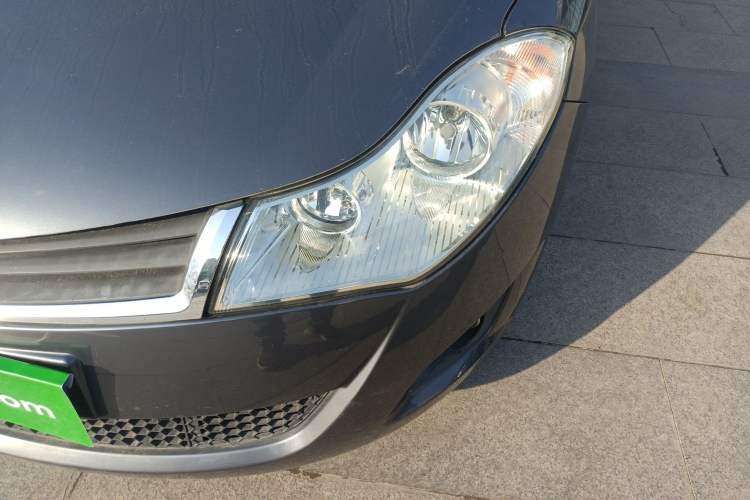Used Chery Fengyun 2 2010 Hatchback 1.5L Ambition Model Left Front Headlight