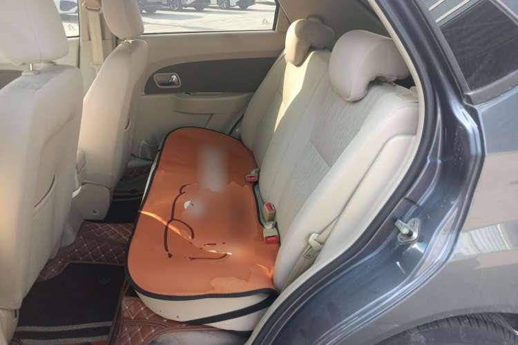 Used Chery Fengyun 2 2010 Hatchback 1.5L Ambition Model Left Rear Seat