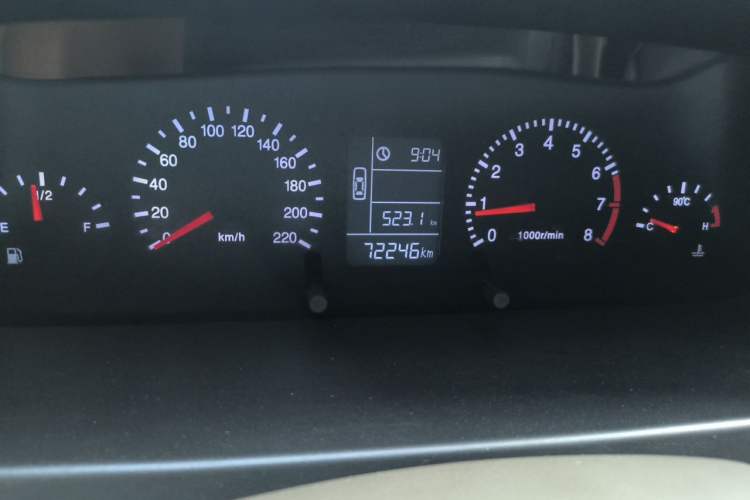 Used Chery Fengyun 2 2010 Hatchback 1.5L Powerful Model Odometer Close Up