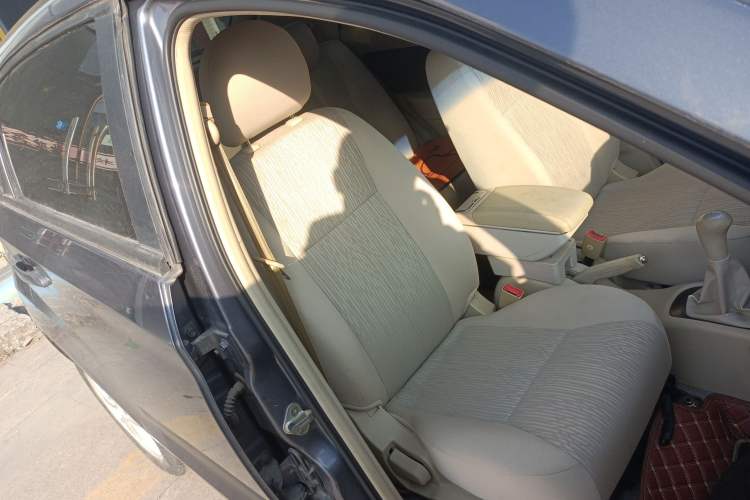 Used Chery Fengyun 2 2010 Hatchback 1.5L Ambition Model Right Front Seat
