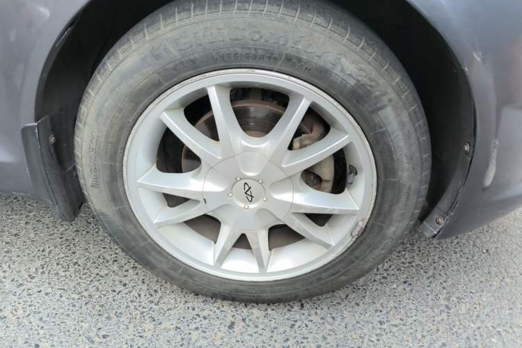Used Chery Fengyun 2 2010 Hatchback 1.5L Powerful Model Right Front Wheel Hub