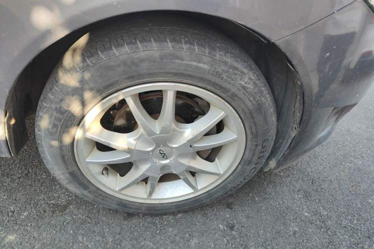 Used Chery Fengyun 2 2010 Hatchback 1.5L Ambition Model Right Front Wheel Hub