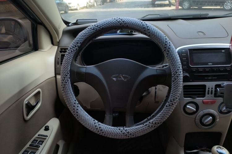 Used Chery Fengyun 2 2010 Hatchback 1.5L Powerful Model Steering Wheel
