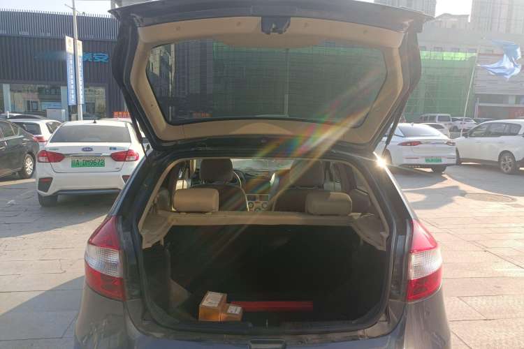 Used Chery Fengyun 2 2010 Hatchback 1.5L Ambition Model Trunk
