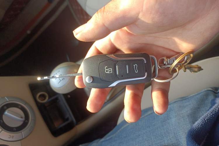 Used Chery Fengyun 2 2010 Hatchback 1.5L Ambition Model Vehicle Key