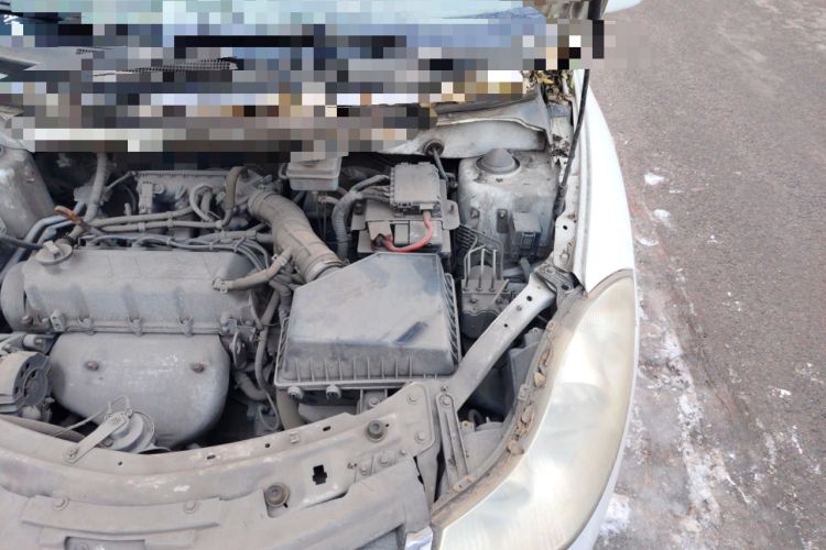 Used Chery Fengyun 2 2010 Hatchback 1.5L Performance Model Engine Bay Left