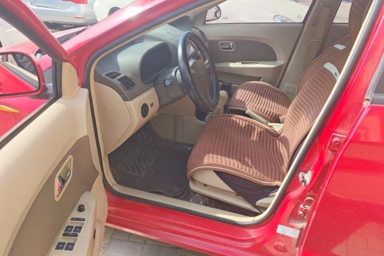 Used Chery Fengyun 2 2010 Hatchback 1.5L Ambition Model Driver Seat