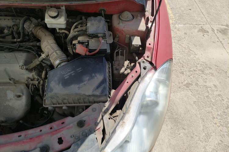 Used Chery Fengyun 2 2010 Hatchback 1.5L Ambition Model Engine Bay Left