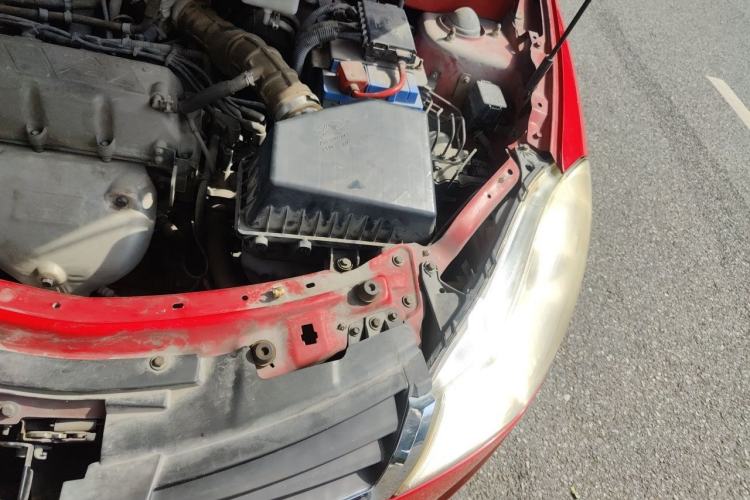Used Chery Fengyun 2 2010 Hatchback 1.5L Ambition Model Engine Bay Left