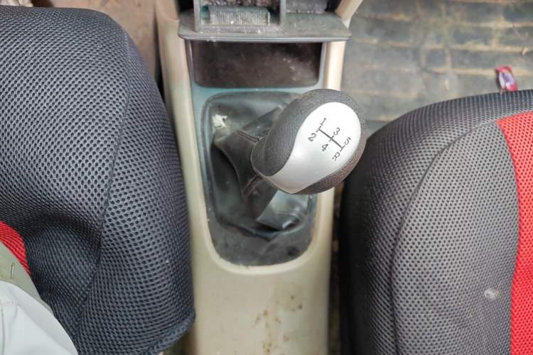 Used Chery Fengyun 2 2010 Hatchback 1.5L Ambition Model Gear Lever