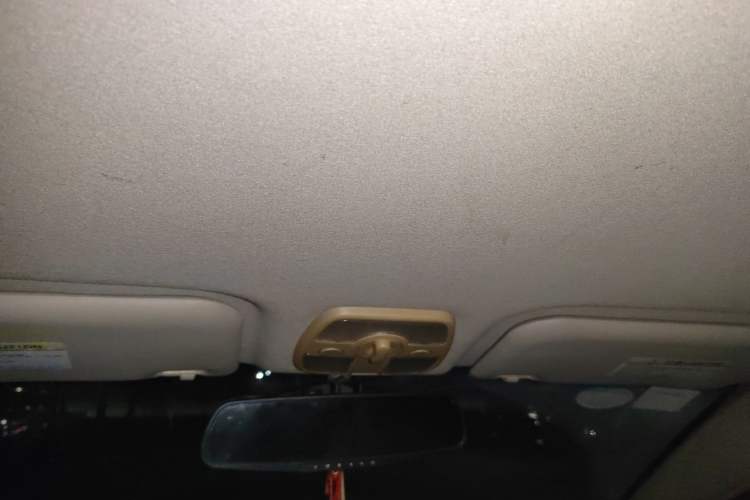 Used Chery Fengyun 2 2010 Hatchback 1.5L Luxury Model Headliner