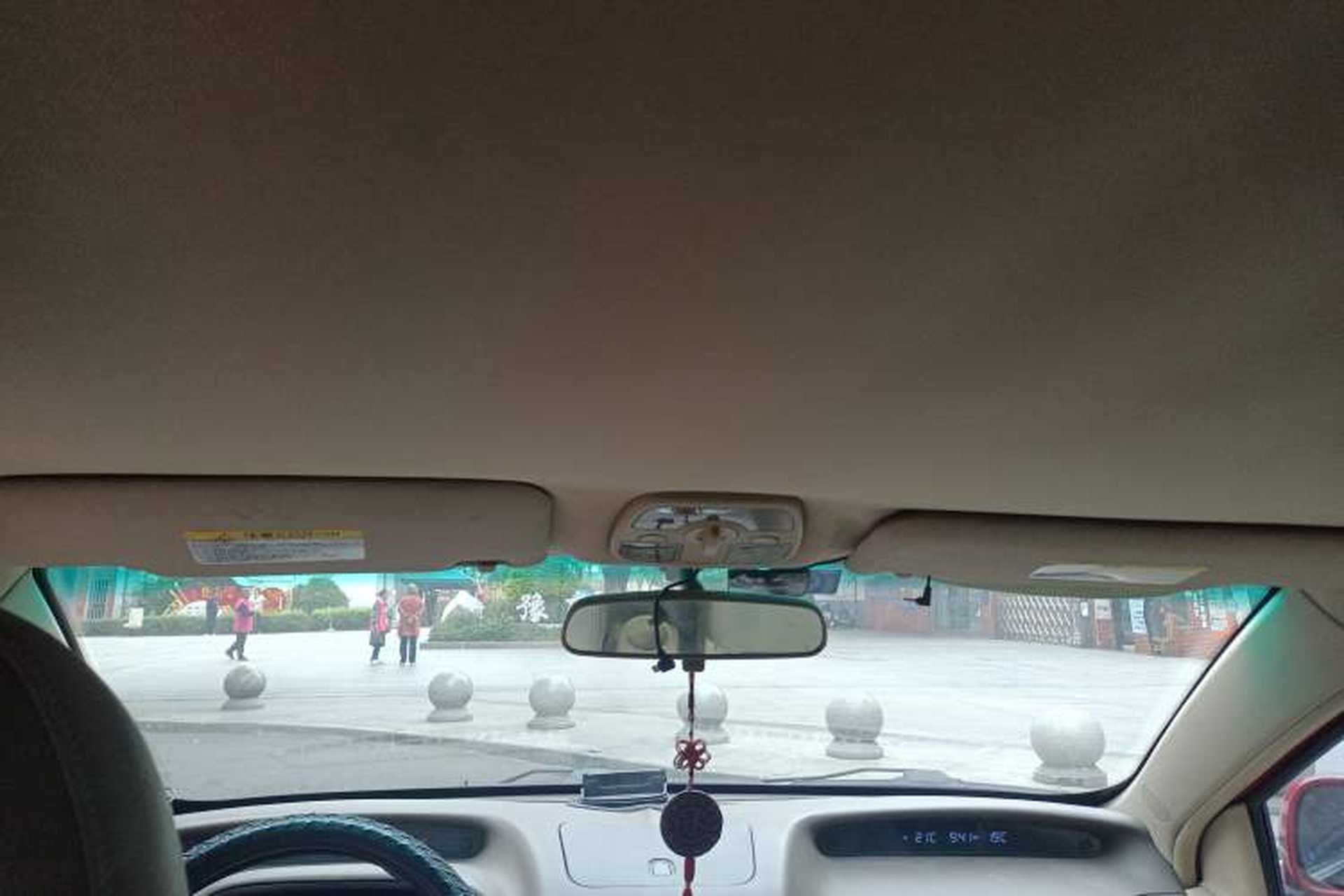 Used Chery Fengyun 2 2010 Hatchback 1.5L Ambition Model Headliner
