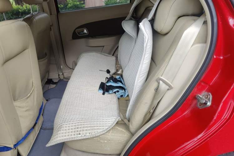 Used Chery Fengyun 2 2010 Hatchback 1.5L Ambition Model Left Rear Seat