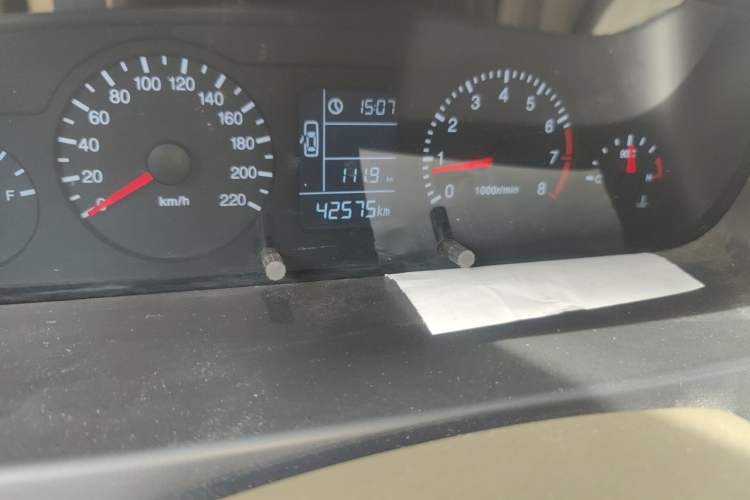 Used Chery Fengyun 2 2010 Hatchback 1.5L Ambition Model Odometer Close Up