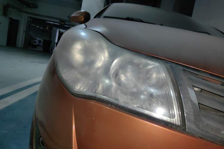 Used Chery Fengyun 2 2010 Hatchback 1.5L Ambition Model Right Front Headlight