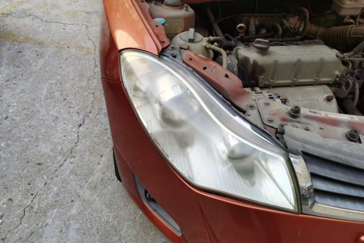 Used Chery Fengyun 2 2010 Hatchback 1.5L Ambition Model Right Front Headlight