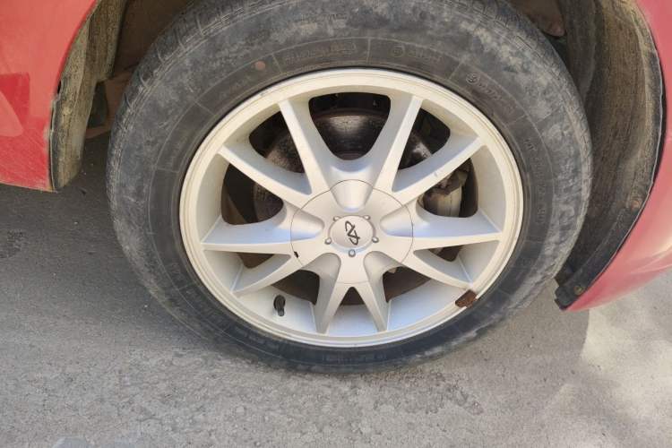 Used Chery Fengyun 2 2010 Hatchback 1.5L Ambition Model Right Front Wheel Hub