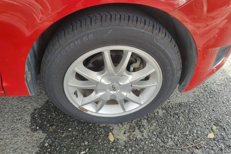 Used Chery Fengyun 2 2010 Hatchback 1.5L Ambition Model Right Front Wheel Hub