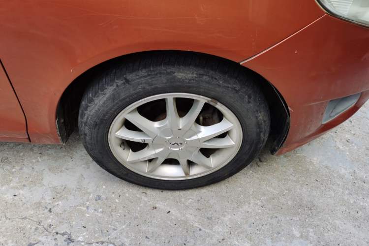 Used Chery Fengyun 2 2010 Hatchback 1.5L Ambition Model Right Front Wheel Hub