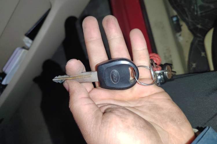 Used Chery Fengyun 2 2010 Hatchback 1.5L Luxury Model Vehicle Key