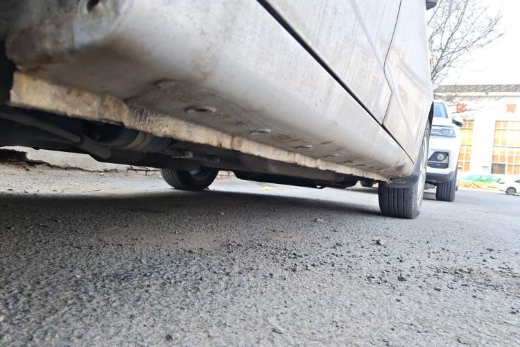 Used Chery Fengyun 2 2010 Hatchback 1.5L Ambition Model Chassis Rear Right